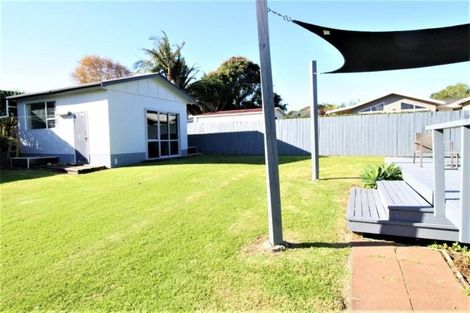 Photo of property in 20 Marlin Place, Whiritoa, Whangamata, 3691