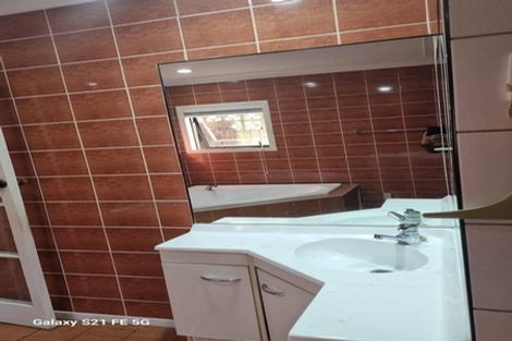 Photo of property in 10 Scenic Drive, Hillpark, Auckland, 2102