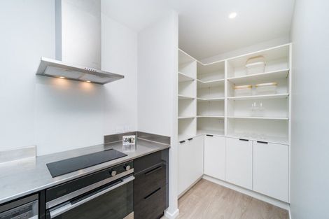 Photo of property in 44 Vaucluse Heights, Fitzherbert, Palmerston North, 4410