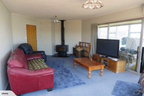 Photo of property in 107 Larnach Road, Vauxhall, Dunedin, 9013