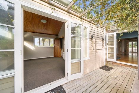 Photo of property in 4 Omar Street, Khandallah, Wellington, 6035