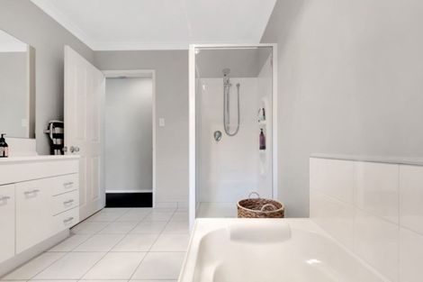 Photo of property in 6 The Glade, Papamoa Beach, Papamoa, 3118