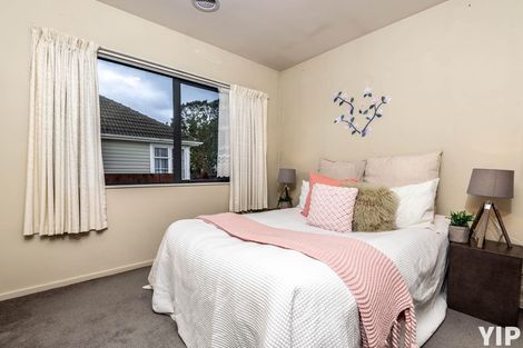 Photo of property in 36c Horokiwi Road West, Newlands, Wellington, 6037