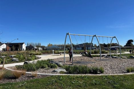 Photo of property in 16 Millhaven Place, Casebrook, Christchurch, 8051