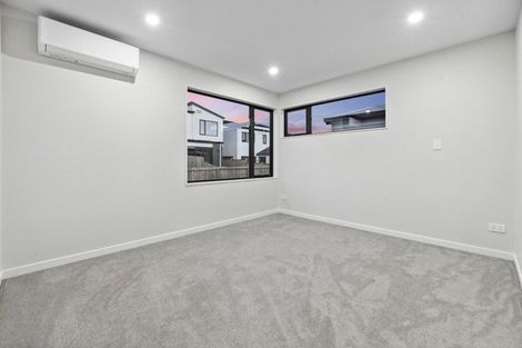 Photo of property in 30b Hearth Street, Flat Bush, 2019
