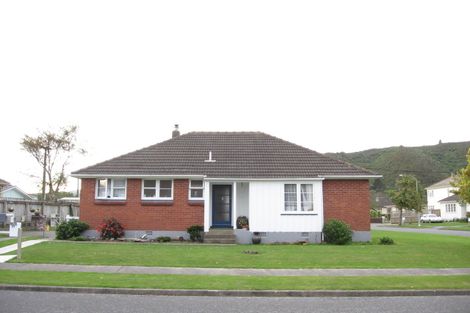 Photo of property in 27 Barton Grove, Naenae, Lower Hutt, 5011