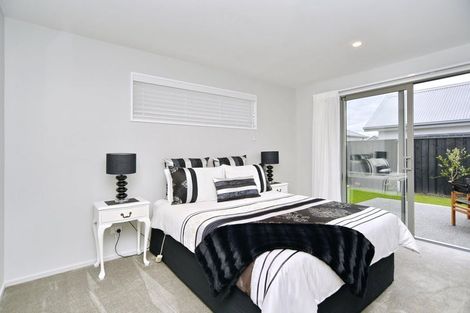 Photo of property in 16 Te Pakiaka Road, Pegasus, 7612