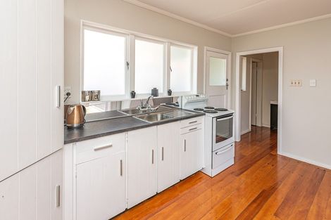 Photo of property in 70 Purnell Street, College Estate, Whanganui, 4500