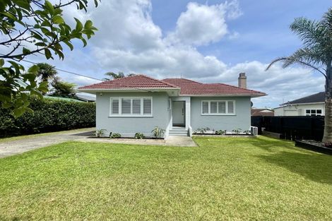 Photo of property in 79 Astley Avenue, New Lynn, Auckland, 0600
