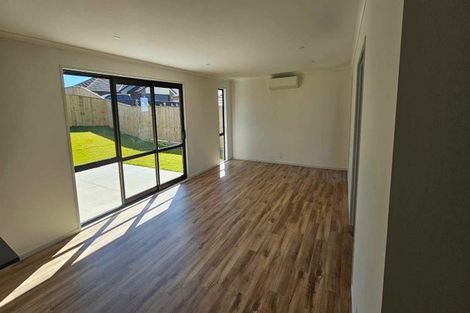 Photo of property in 14 Bathurst Crescent, Pokeno, 2402
