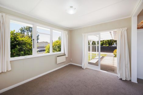 Photo of property in 6 London Terrace, Awapuni, Palmerston North, 4412