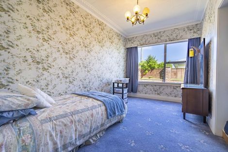 Photo of property in 160 Marine Parade, Bluff, 9814