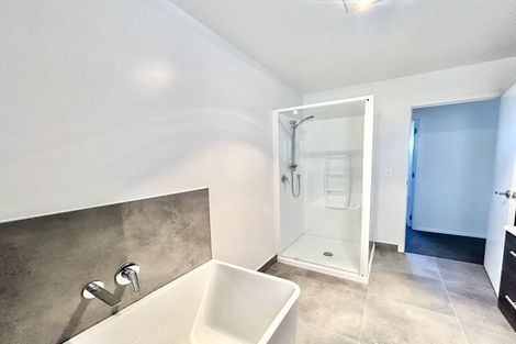 Photo of property in 4 Rockpool Road, Orewa, 0931