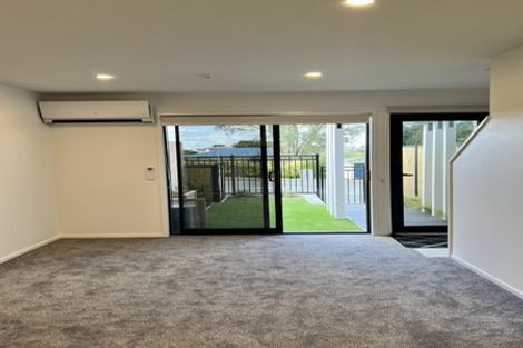 Photo of property in 10/170 Don Buck Road, Massey, Auckland, 0614