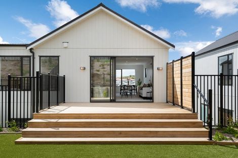 Photo of property in 36b Kukuwai Avenue, Red Beach, 0932