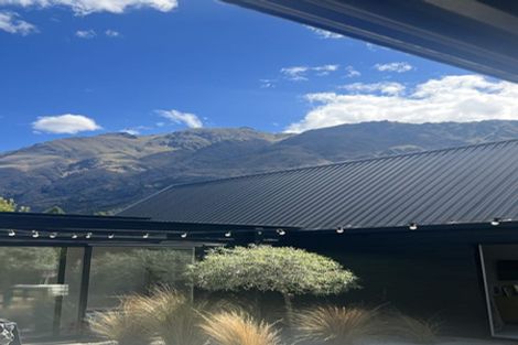 Photo of property in 1 Larkins Way, Arthurs Point, Queenstown, 9371