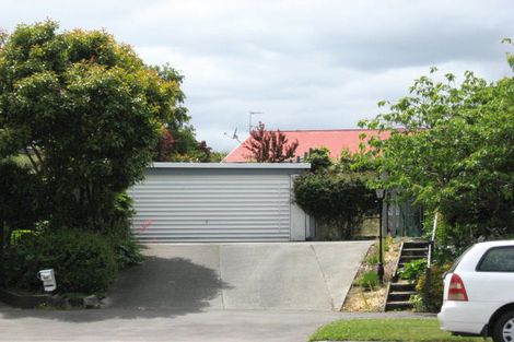 Photo of property in 30 Highfield Place, Avonhead, Christchurch, 8042