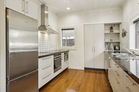 Photo of property in 1 Wardlaw Street, Musselburgh, Dunedin, 9013