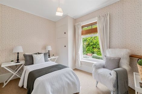 Photo of property in 2/71 Dyers Pass Road, Cashmere, Christchurch, 8022