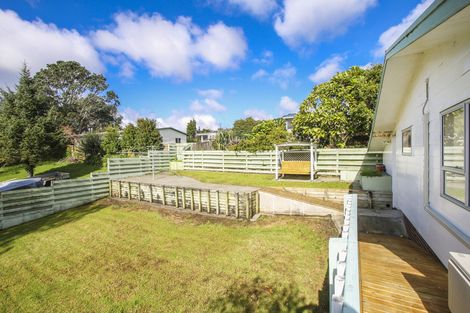 Photo of property in 3 Malmo Place, Massey, Auckland, 0614