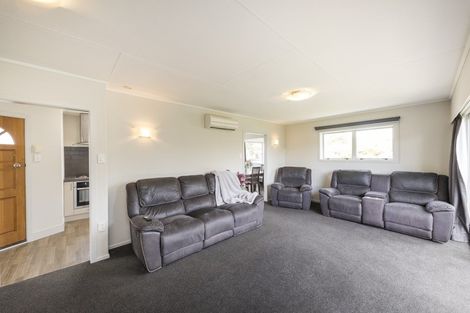 Photo of property in 108 Apollo Parade, Milson, Palmerston North, 4414
