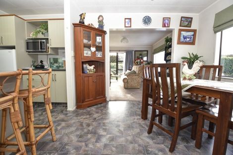 Photo of property in 250b High Street North, Carterton, 5713