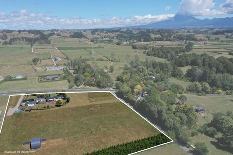 Photo of property in 291 Manutahi Road, Lepperton, New Plymouth, 4372