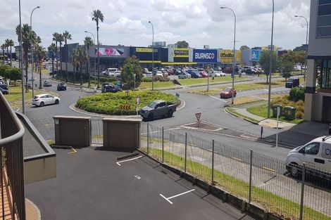 Photo of property in The Rennaissance, 1i/18 Ronwood Avenue, Manukau, Auckland, 2104