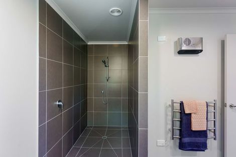 Photo of property in 9 Angus Way, Nikau Valley, Paraparaumu, 5032