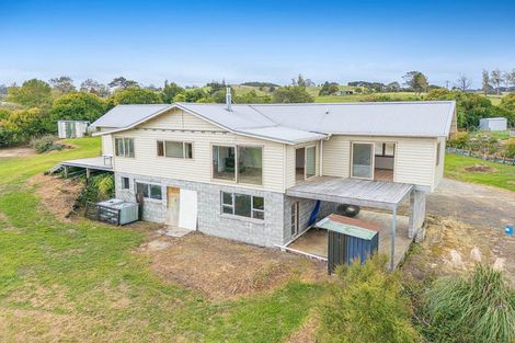 Photo of property in 83 Kanohi Road, Kaukapakapa, 0873