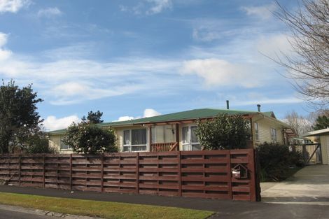 Photo of property in 32 Southsea Crescent, Silverdale, Hamilton, 3216