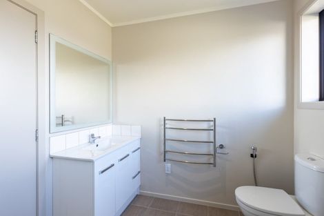 Photo of property in 38 Trelawney Crescent, Westown, New Plymouth, 4310