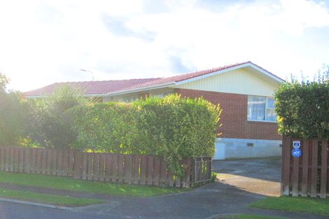 Photo of property in 2 Zelda Avenue, Clover Park, Auckland, 2023