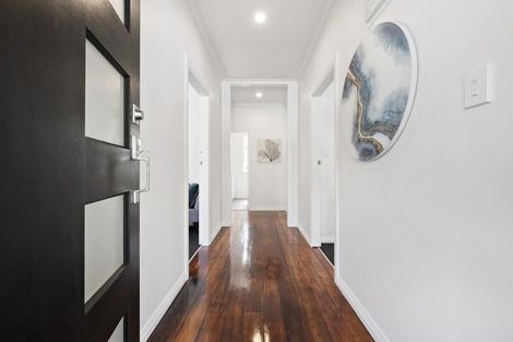 Photo of property in 39 Riverside Drive, Waiwhetu, Lower Hutt, 5010