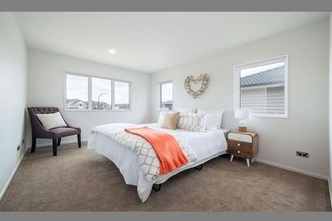 Photo of property in 30 Pikao Place, East Tamaki, Auckland, 2016