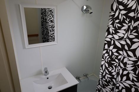 Photo of property in 12 Dickson Street, Macandrew Bay, Dunedin, 9014