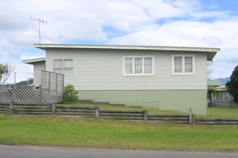 Photo of property in 203 Winifred Avenue, Whangamata, 3620