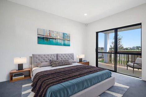 Photo of property in 2 Faithful Drive, Karaka, Papakura, 2113