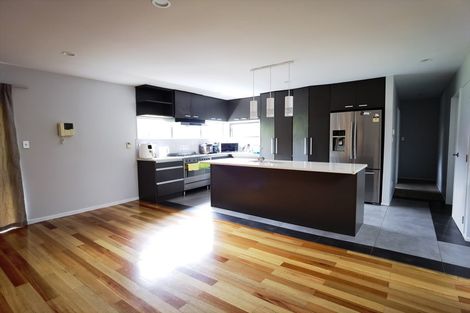 Photo of property in 4 Hornbill Drive, Fairview Heights, Auckland, 0632