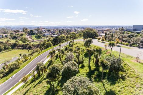 Photo of property in 14 Burbury Ridge, Havelock North, 4130