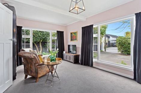 Photo of property in 15 Hewitts Road, Merivale, Christchurch, 8014