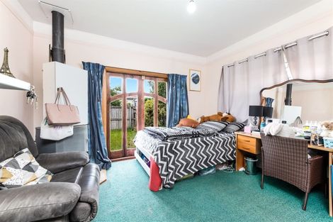 Photo of property in 12 Owens Terrace, Upper Riccarton, Christchurch, 8041