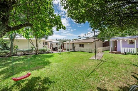 Photo of property in 42 Kaitawa Crescent, Paraparaumu, 5032
