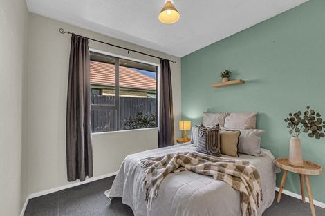 Photo of property in 6 Shenley Drive, Belfast, Christchurch, 8051