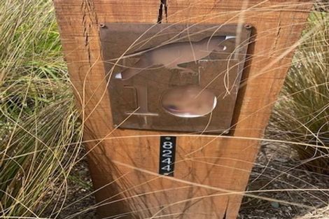 Photo of property in 10 Peregrine Falcon Road, Mount Creighton, Queenstown, 9371