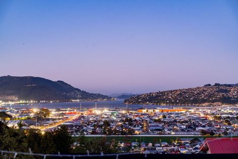 Photo of property in 24 Bangor Terrace, Kew, Dunedin, 9012