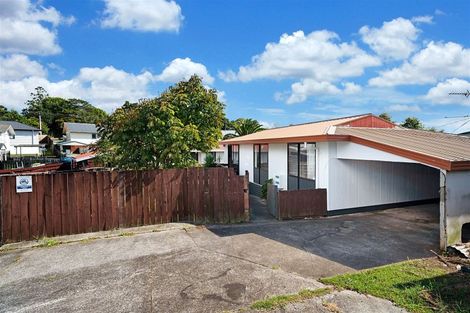 Photo of property in 2/76 Parrs Cross Road, Henderson, Auckland, 0612