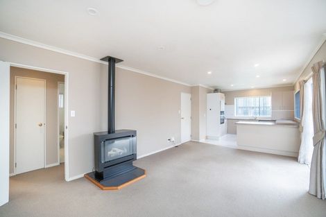 Photo of property in 31 Strachan Way, Highbury, Palmerston North, 4412