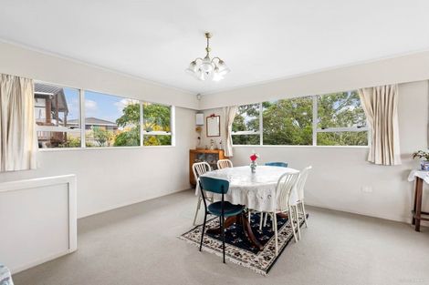 Photo of property in 142 Mokoia Road, Chatswood, Auckland, 0626