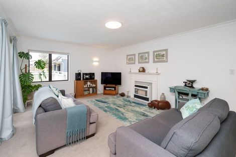 Photo of property in 609 Roberts Street, Hastings, 4122